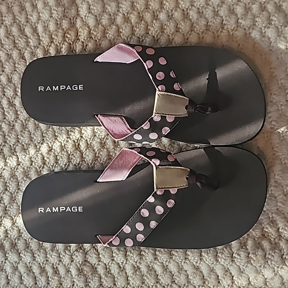 Rampage Polka Dot Flip Flops Size 10